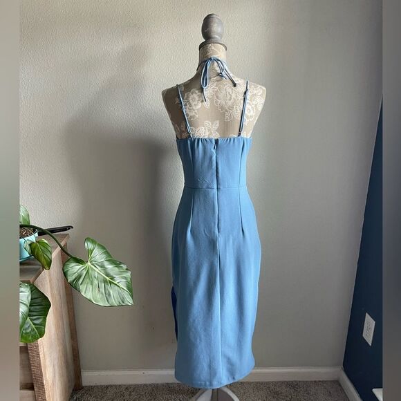Abercrombie & Fitch Strappy Halter Keyhole Midi Dress in Blue - Picture 4 of 12